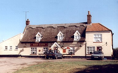 Halvergate - Red Lion - 2000