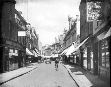 a glimpse c1930