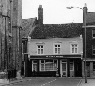 White Hart 1975 - Thanks to David Apps