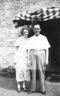 Mrs & Mrs Shreeve at the Ship - 1938. Image by Michael Collins