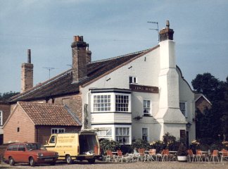 The Kings Head - Coltishall - 1990